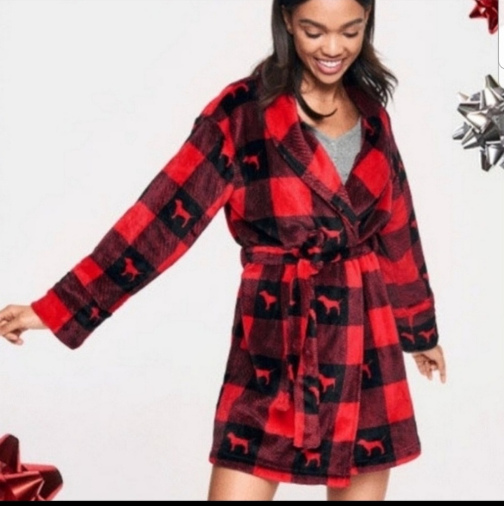 Vs pink bathrobe